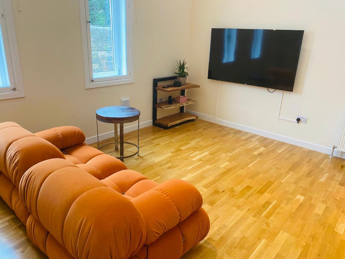 2 Bed 2 Bath With Private Parking Leilighet EDI Eksteriør bilde