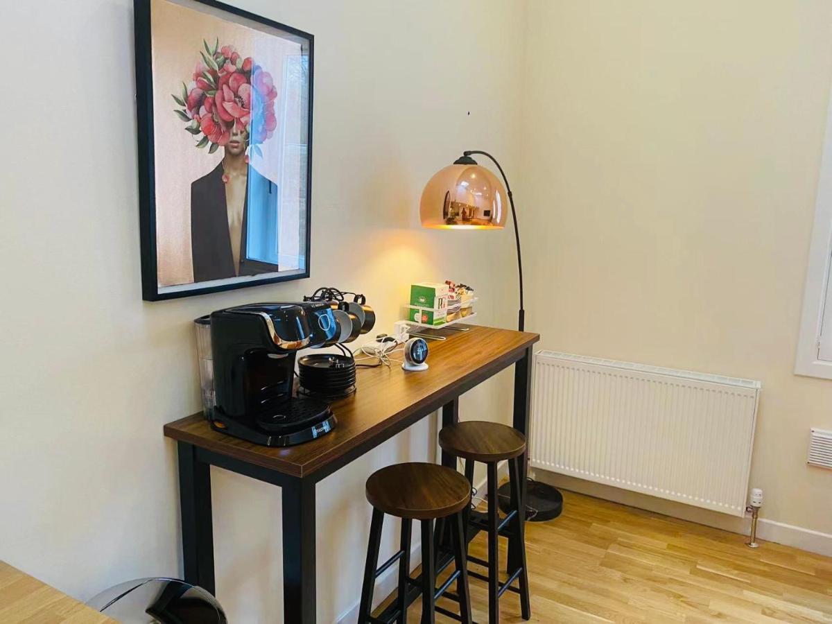 2 Bed 2 Bath With Private Parking Leilighet EDI Eksteriør bilde