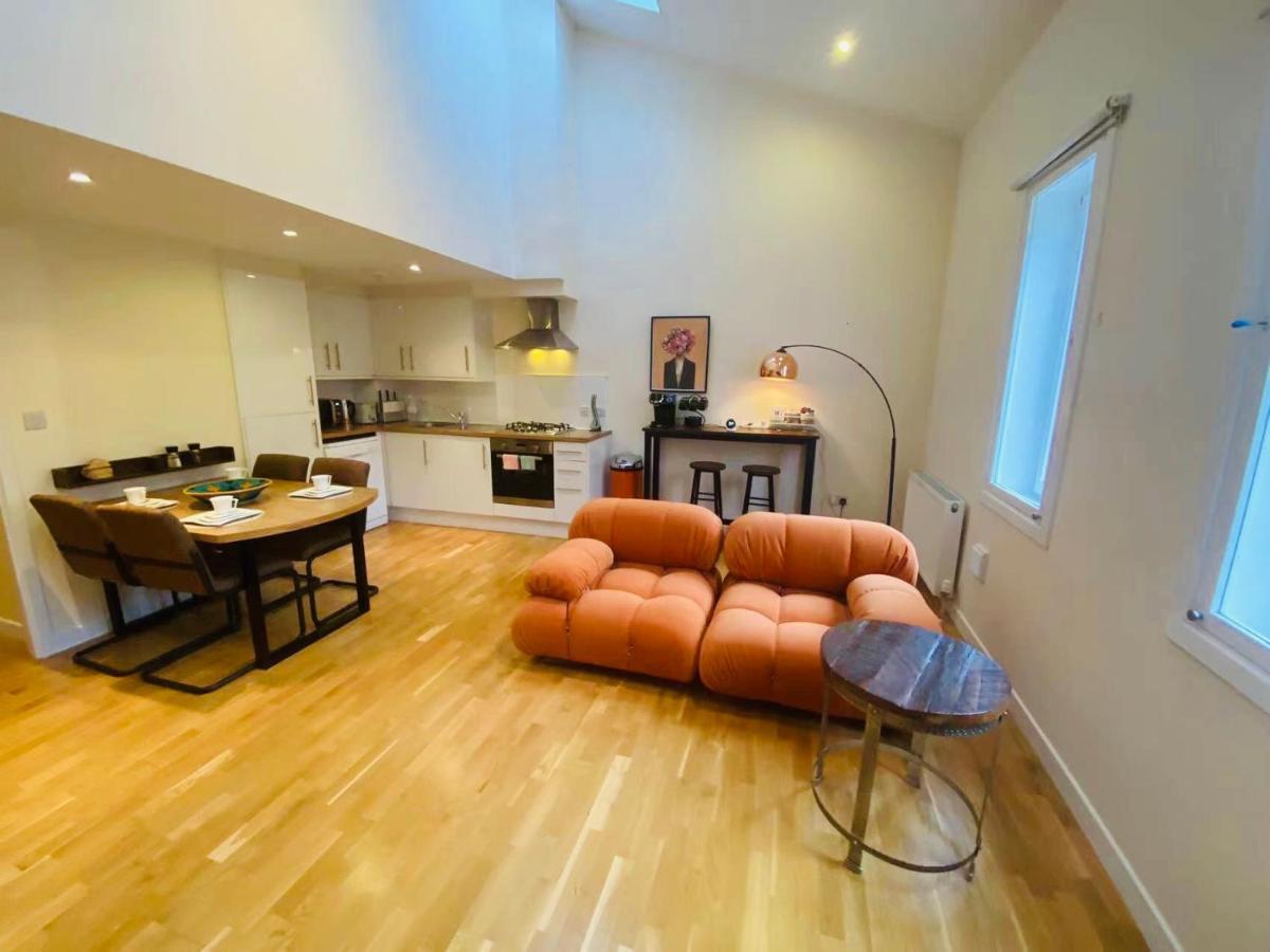 2 Bed 2 Bath With Private Parking Leilighet EDI Eksteriør bilde