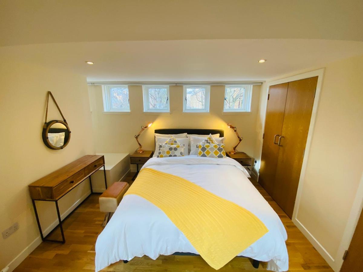 2 Bed 2 Bath With Private Parking Leilighet EDI Eksteriør bilde